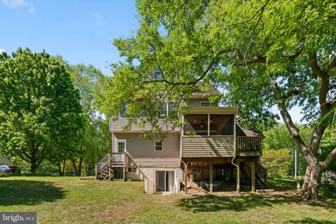 $899,000 | 4218 Shoreham Beach Road, Edgewater, MD 21037