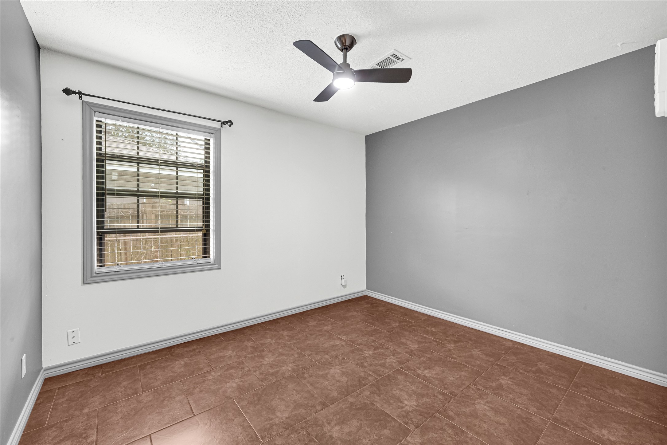 710 Woodhue Street Channelview, TX 77530 - Photo 20 of 26