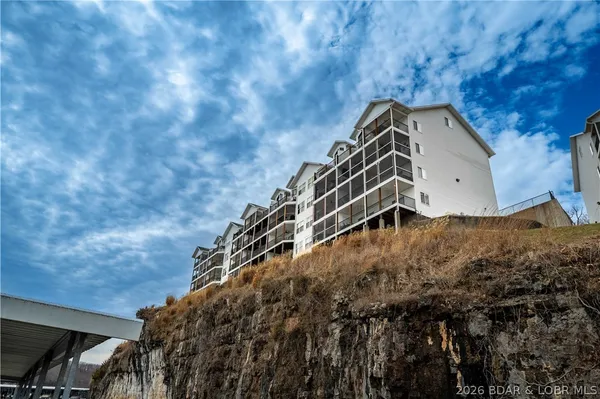 $265,000 | 194 Park Pl Lane, Unit 3C, Kaiser, MO 65047