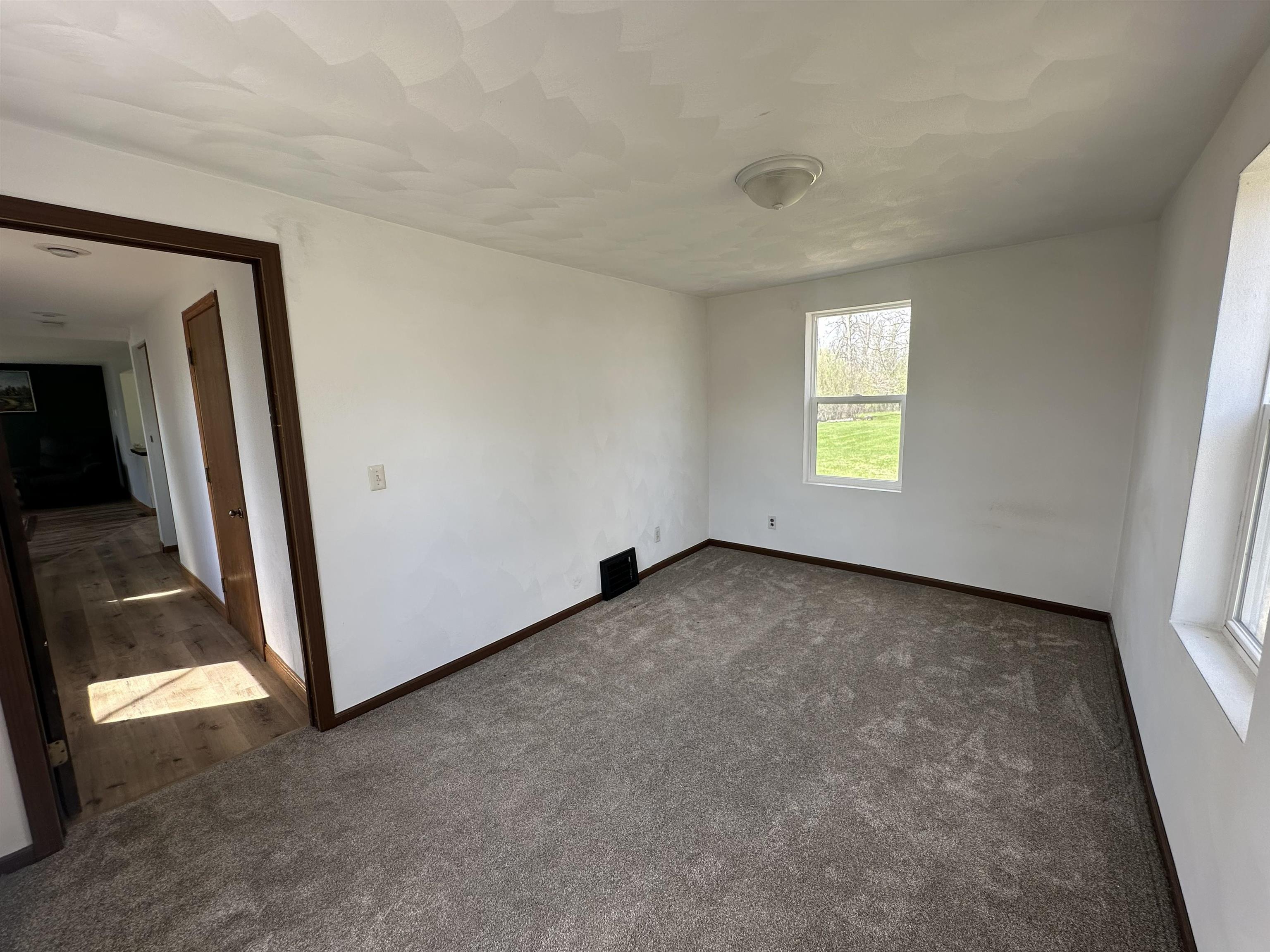 2026 West 2nd Street Appleton, WI 54914 - Photo 10 of 18