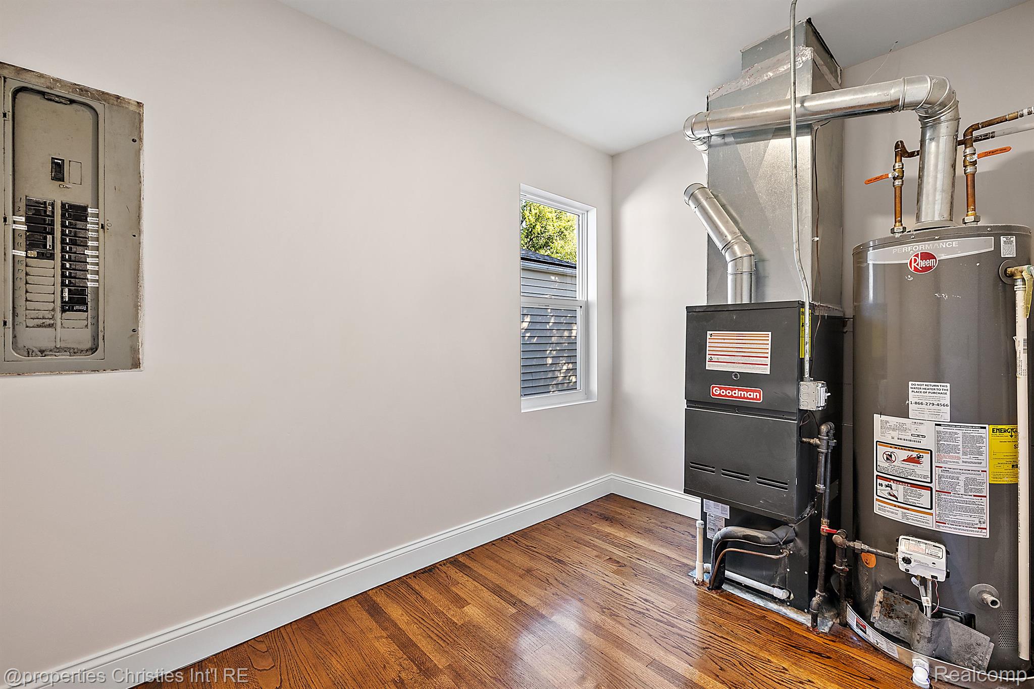 2027 Martin Road Ferndale, MI 48220 - Photo 26 of 33 Gallery Image 26