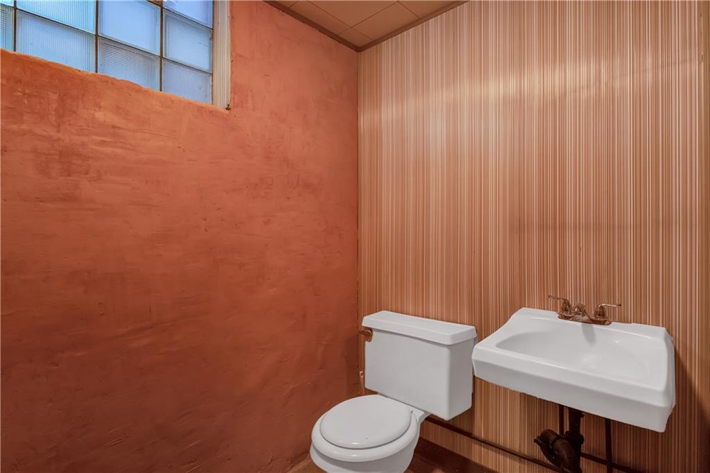 207 Erwin Place McKees Rocks, PA 15136 - Photo 22 of 25 Basement powder room.