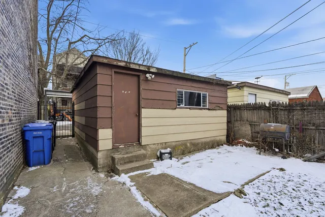 $375,000 | 1420 North Washtenaw Avenue, Chicago, IL 60622