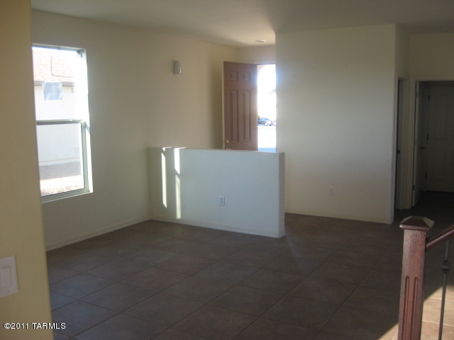 8445 West Razorbill Drive Tucson, AZ 85757 - Photo 5 of 20 Gallery Image 5