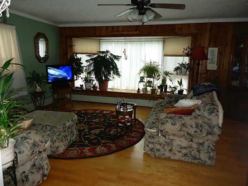 2757 Ridge Road Jefferson Hills, PA 15025 - Photo 3 of 21 Living Room.