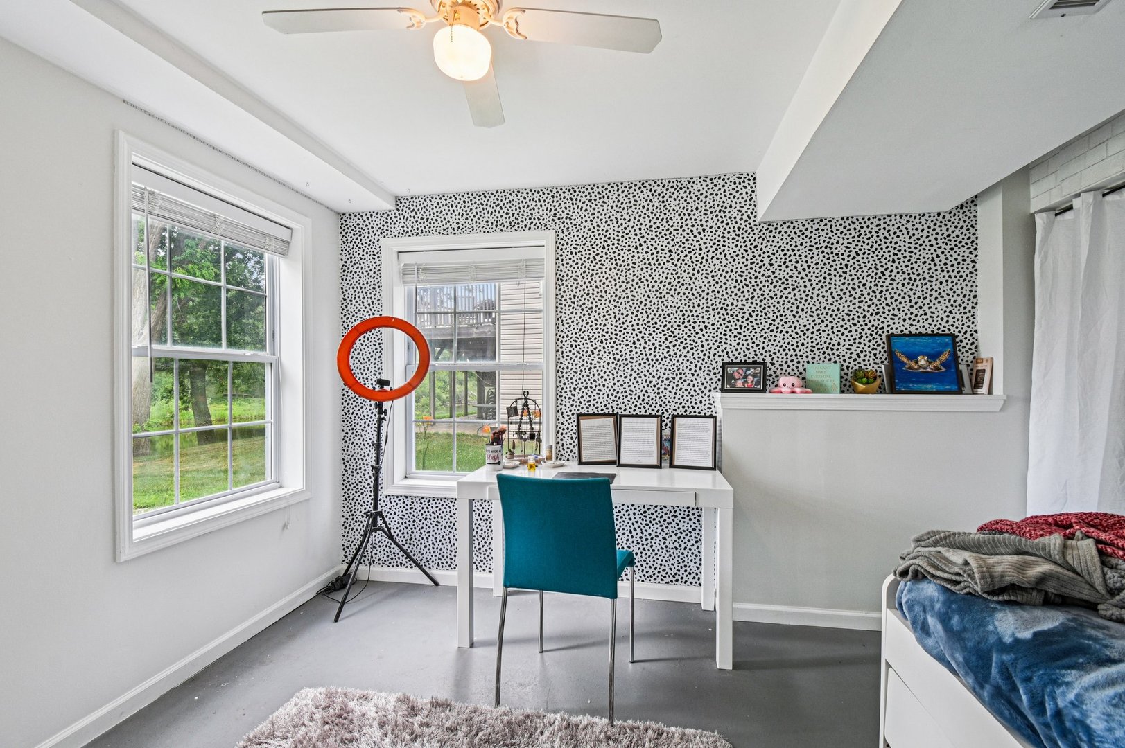 1256 Edgewater Lane Antioch, IL 60002 - Photo 34 of 45 a workspace with furniture and a window
