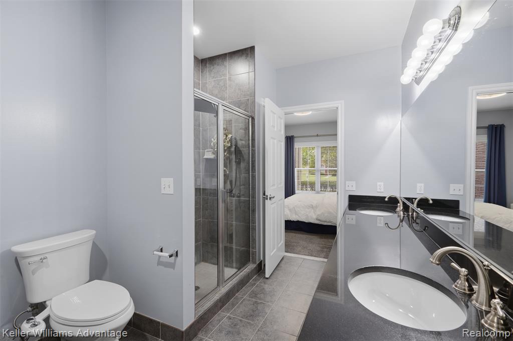 45658 South Stonewood Road Canton, MI 48187 - Photo 18 of 41