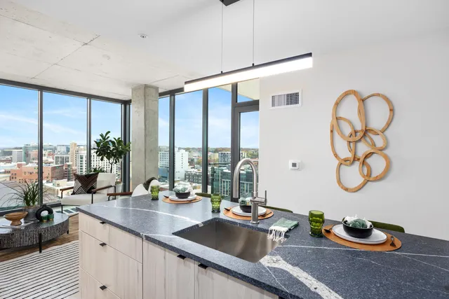 $3,070 | 144 Oakes Street Southwest, Unit 1409, Grand Rapids, MI 49503