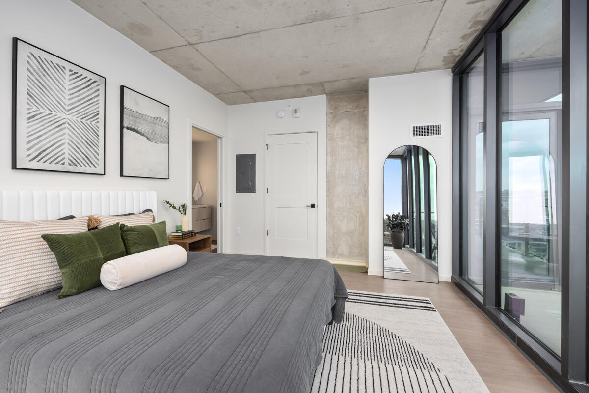 144 Oakes Street Southwest, Unit 1409 Grand Rapids, MI 49503 - Photo 33 of 66 IMG_1030