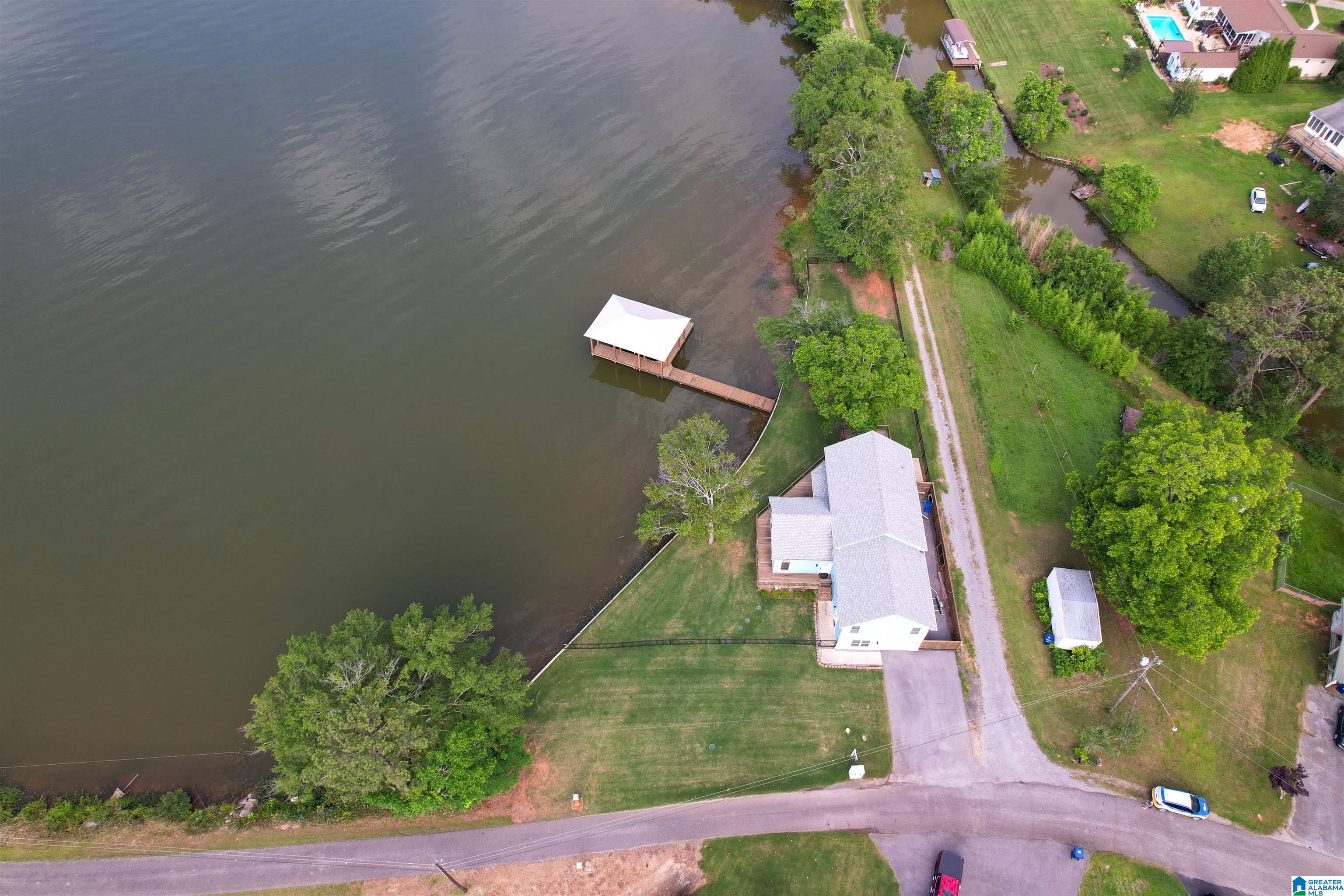 230 Rock Inn Point Cropwell, AL 35054 - Photo 7 of 69 Gallery Image 7