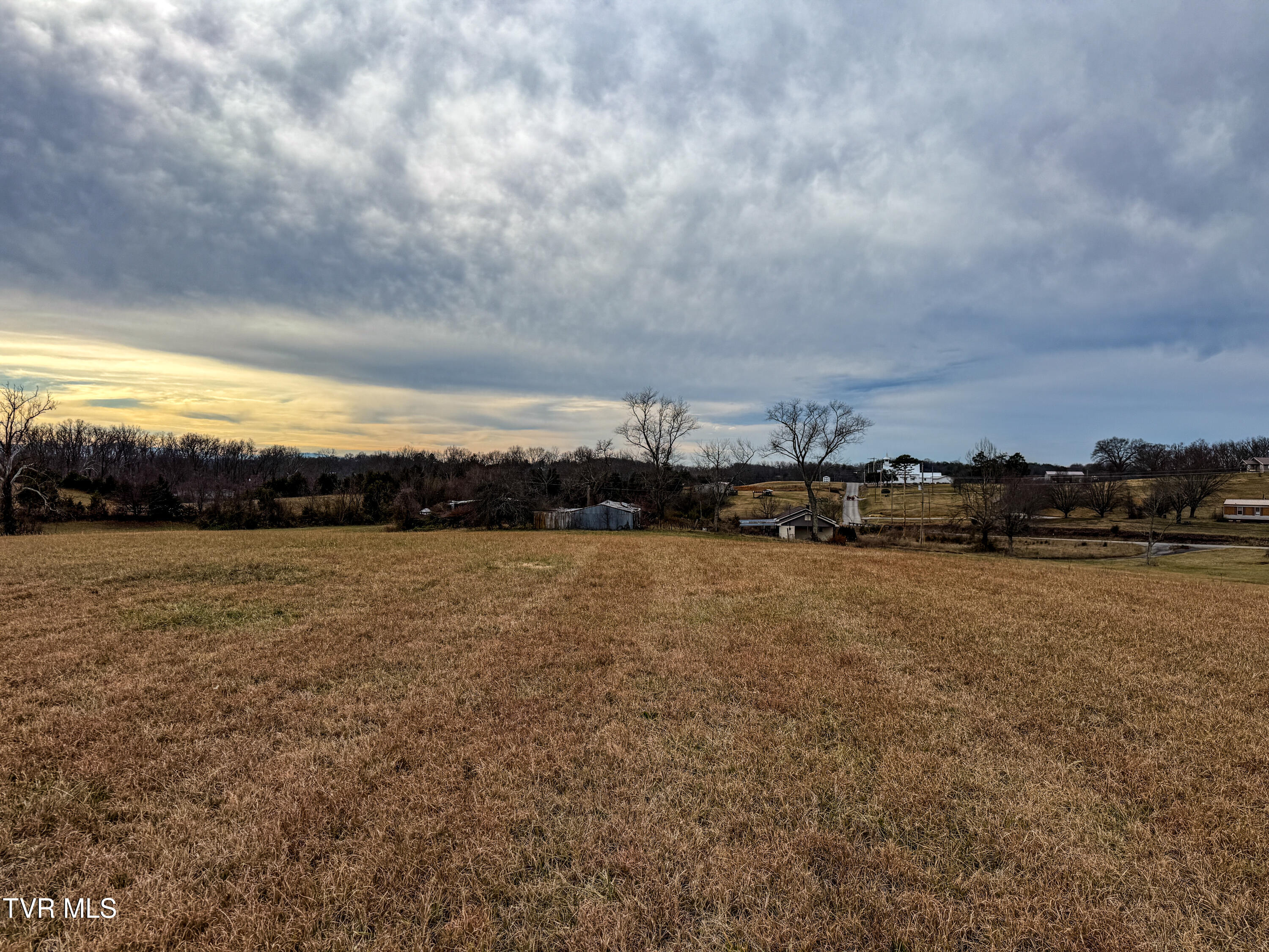 1255 Carpenters Chapel Road Mosheim, TN 37818 - Photo 4 of 38 IMG_5943