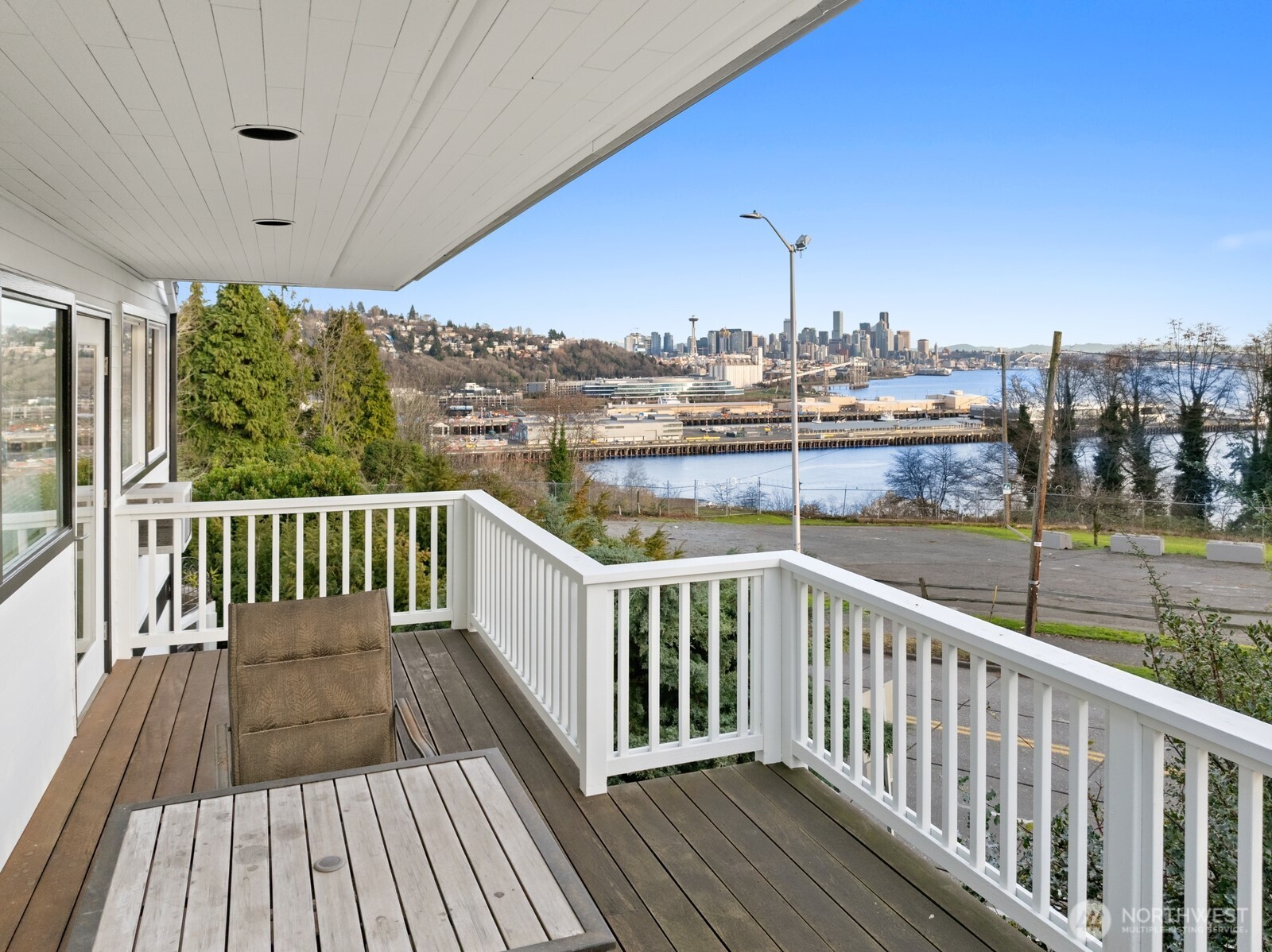 1500 Magnolia Way West Seattle, WA 98199 - Photo 14 of 35