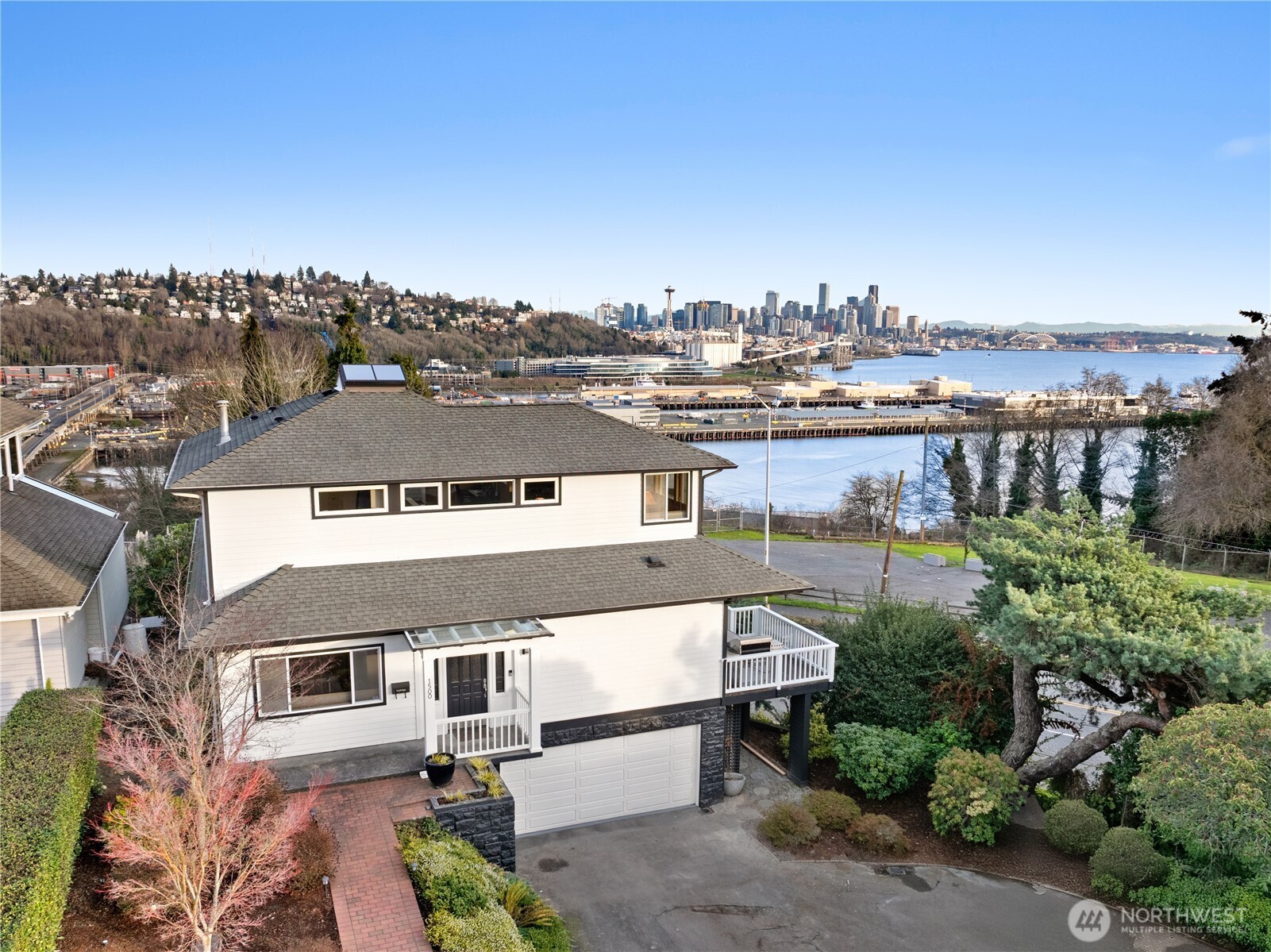 1500 Magnolia Way West Seattle, WA 98199 - Photo 32 of 35