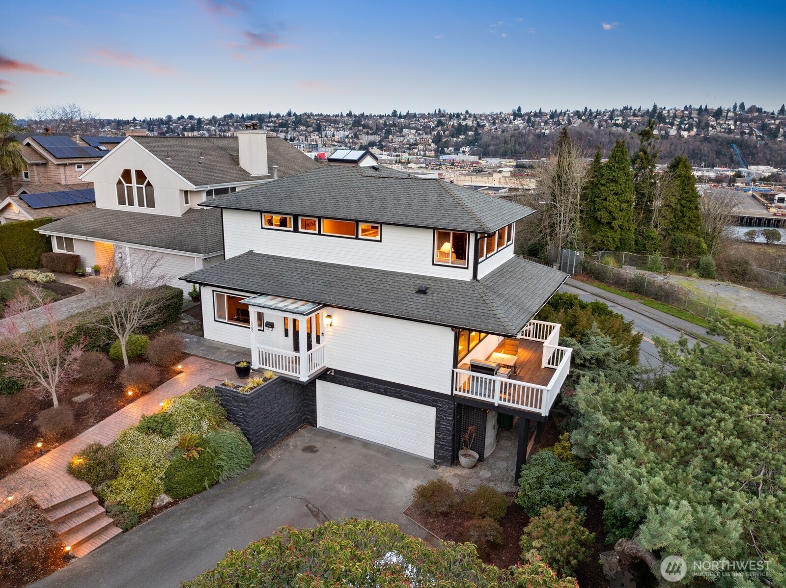 1500 Magnolia Way West Seattle, WA 98199 - Photo 33 of 35