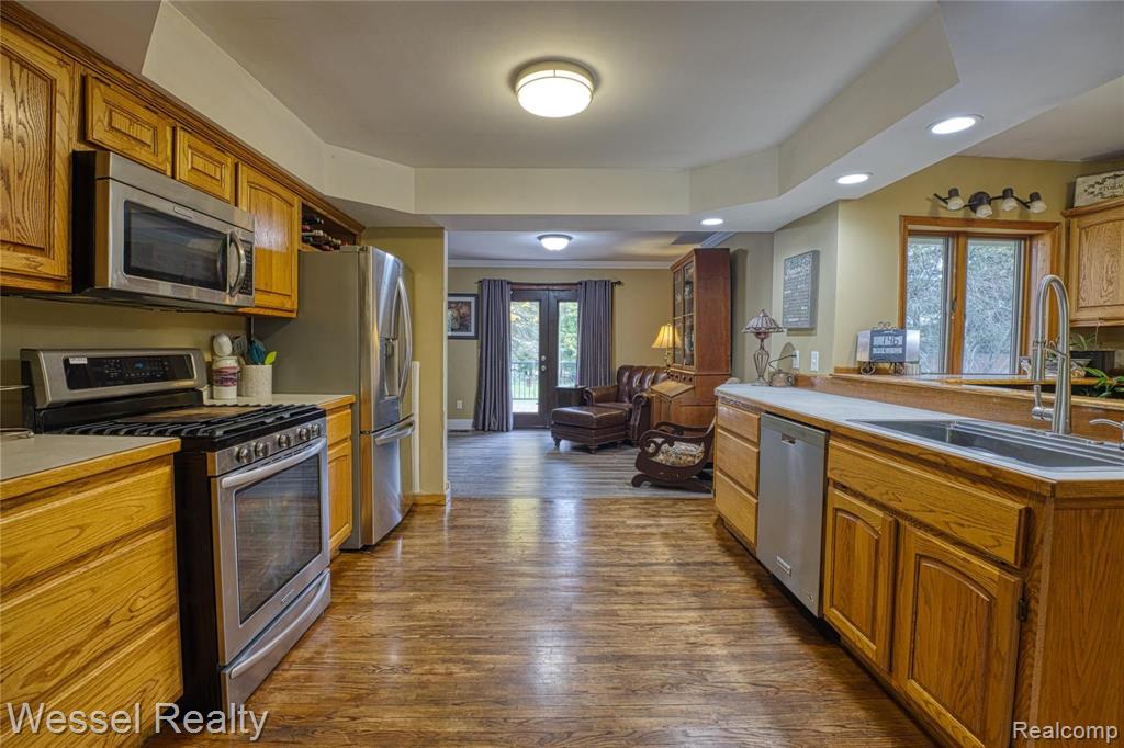 4515 Kidder Road Almont, MI 48003 - Photo 11 of 32