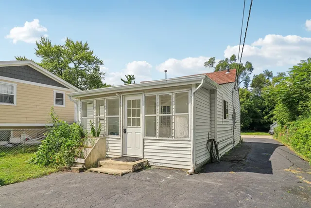 $189,000 | 515 Catalpa Drive, Round Lake, IL 60073