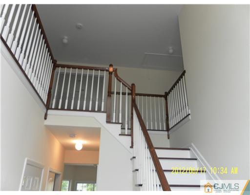 142 Oxford Road Colonia, NJ 07067 - Photo 9 of 11 Gallery Image 9