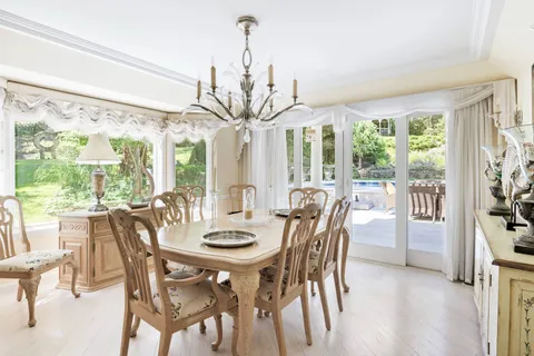 $3,395,000 | 31 Rolling Hill Court West, Sag Harbor, NY 11963