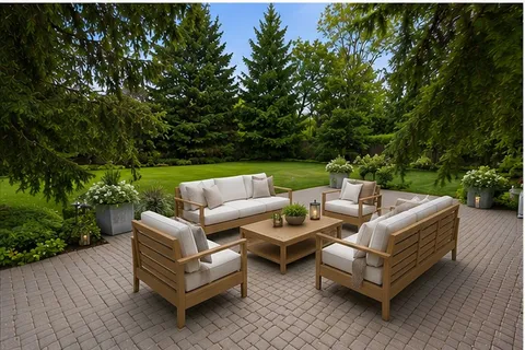 $2,099,000 | 920 Pine Tree Lane, Winnetka, IL 60093