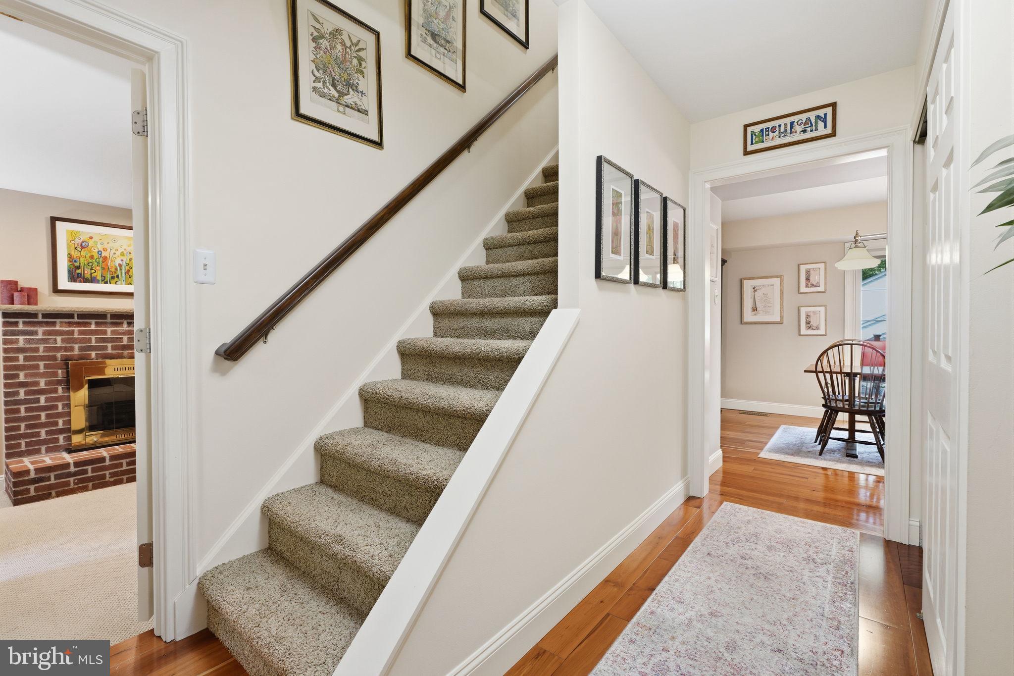 275 Aspen Road Yardley, PA 19067 - Photo 5 of 47
