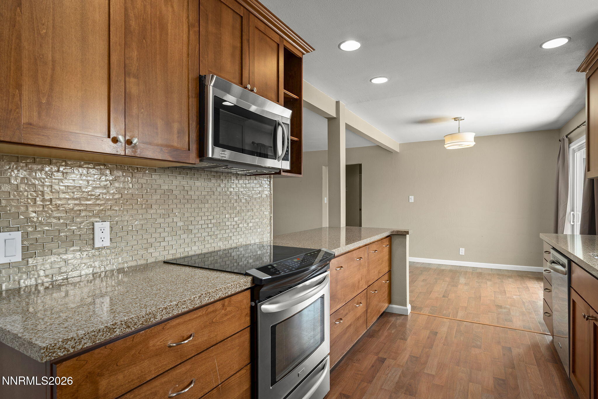 875 Montana Drive Reno, NV 89503 - Photo 9 of 21 9-web-or-mls-_DSC2004