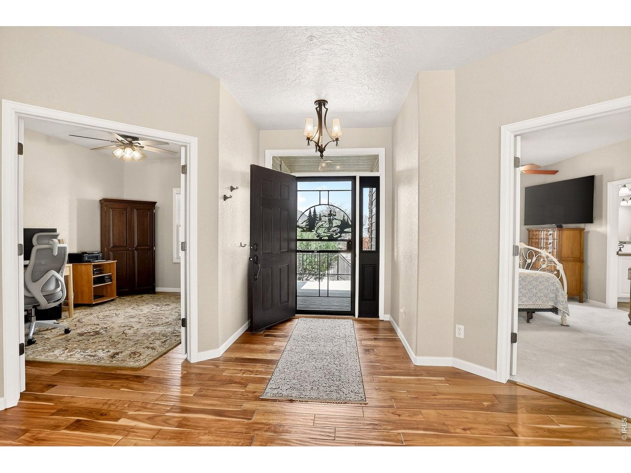 7514 19th St Road Greeley, CO 80634 - Photo 5 of 50 Front Foyer