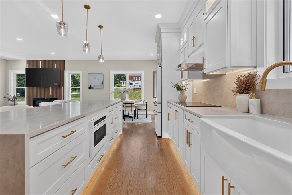 139 Middle Road Southampton, MA 01073 - Photo 7 of 42