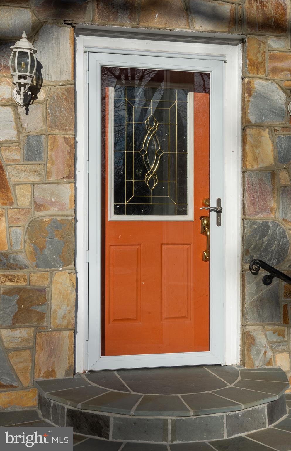 19201 Cardinal Heights Road Triangle, VA 22172 - Photo 66 of 66 Front door detail