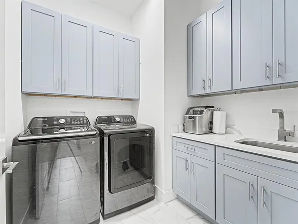 a view of a house with swimming pool and porch