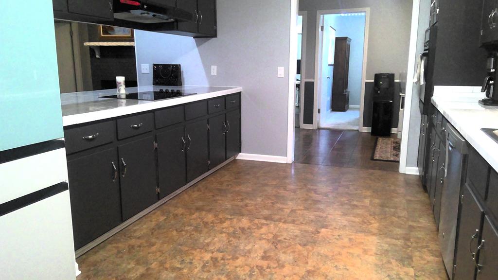 1304 Cambridge Road Dothan, AL 36305 - Photo 10 of 47