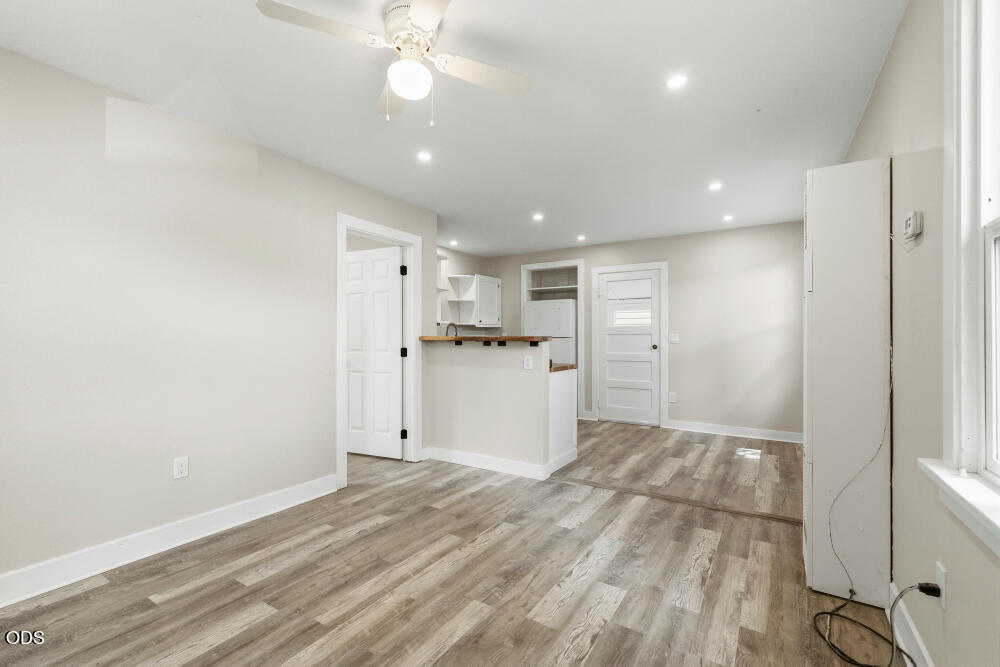 427 Martin Street Klamath Falls, OR 97601 - Photo 8 of 22