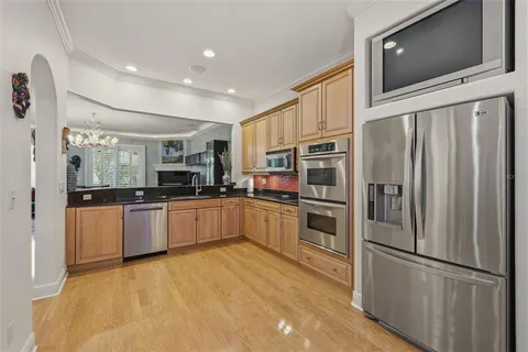 $689,000 | 615 Saxony Boulevard, St. Petersburg, FL 33716