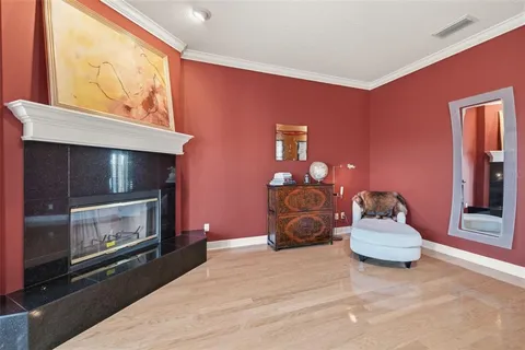 $689,000 | 615 Saxony Boulevard, St. Petersburg, FL 33716