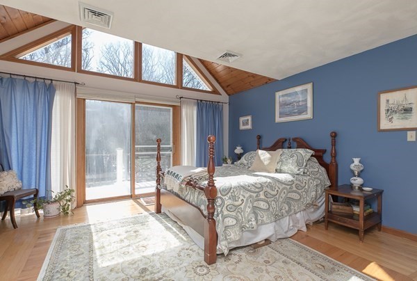 97 Preston Place Beverly, MA 01915 - Photo 13 of 26