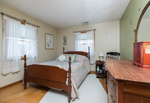 97 Preston Place Beverly, MA 01915 - Photo 17 of 26