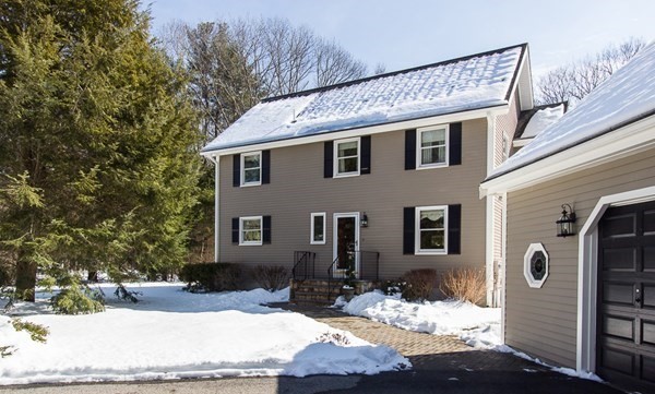 97 Preston Place Beverly, MA 01915 - Photo 2 of 26