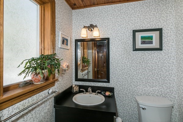 97 Preston Place Beverly, MA 01915 - Photo 10 of 26
