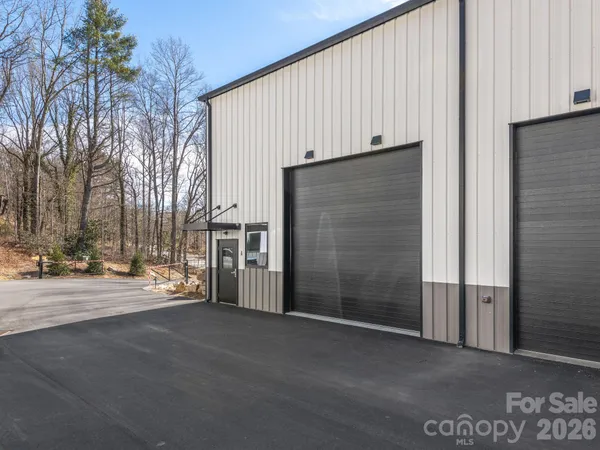 $379,000 | 65 Speed Way, Unit 4A, Lake Toxaway, NC 28747