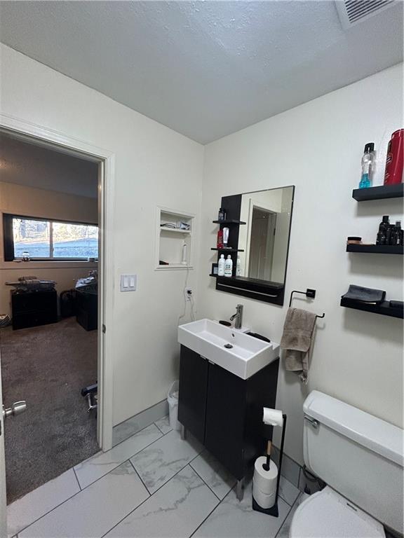 8133 Holmes Road, Unit 101 Kansas City, MO 64131 - Photo 10 of 22