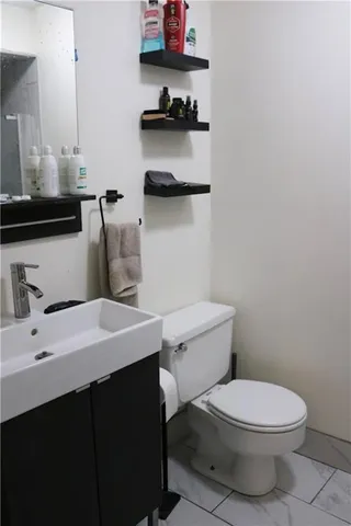 $134,500 | 8133 Holmes Road, Unit 101, Kansas City, MO 64131