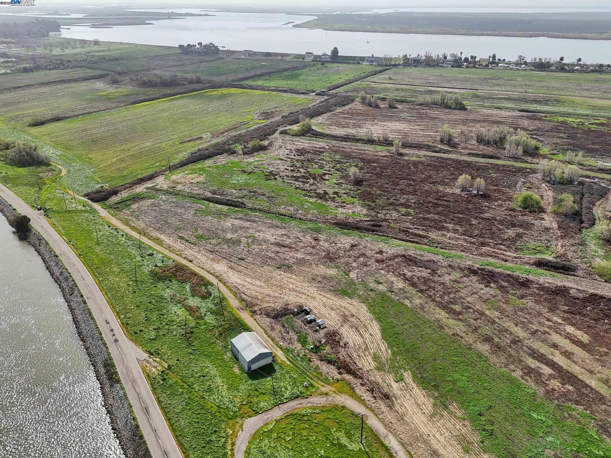 0 Brannan Isle Road Isleton, CA 95641 - Photo 3 of 19 a view of a tennis court