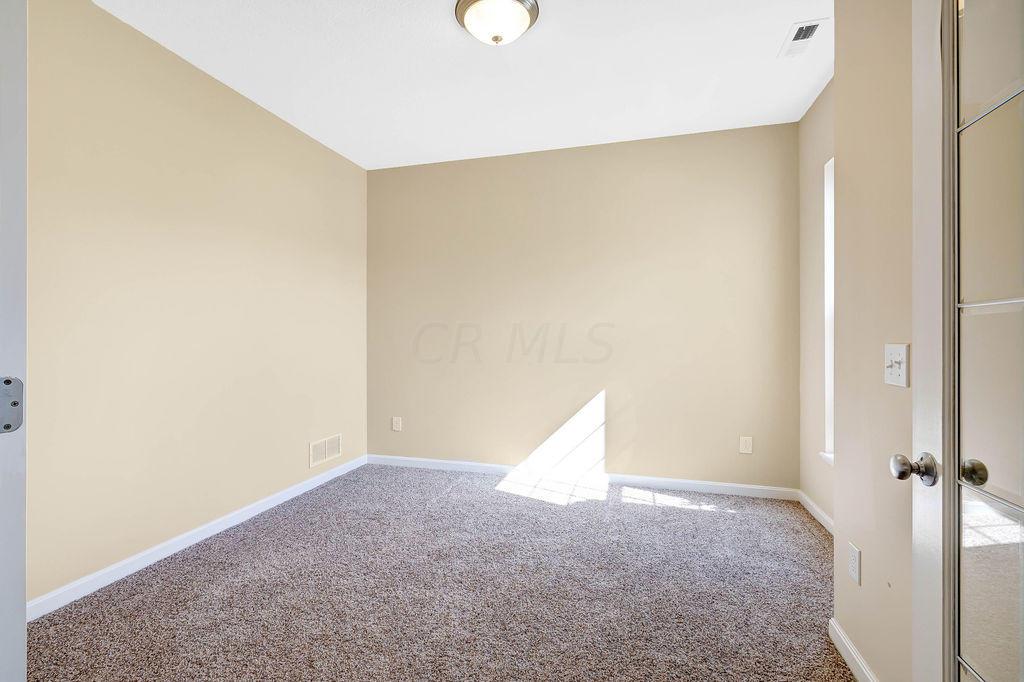 5713 Gingrey Road Dublin, OH 43016 - Photo 6 of 38 Gallery Image 6