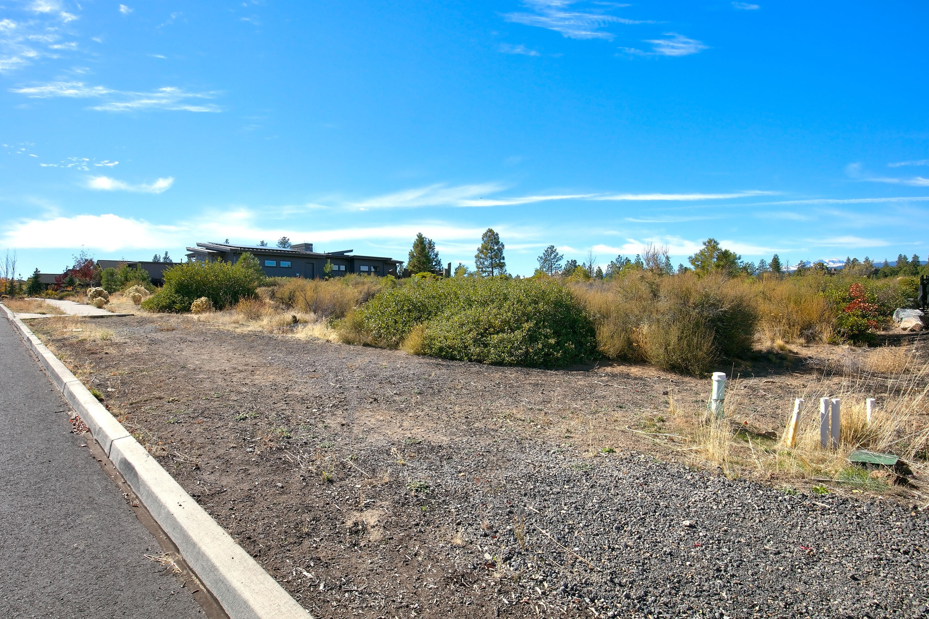 60851 River Rim Drive Bend, OR 97702 - Photo 26 of 32 60851 River Rim Dr._014