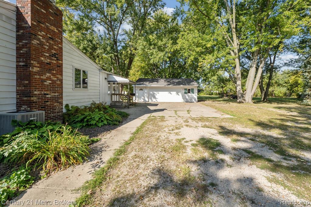 4460 Torrey Road Flint, MI 48507 - Photo 34 of 42