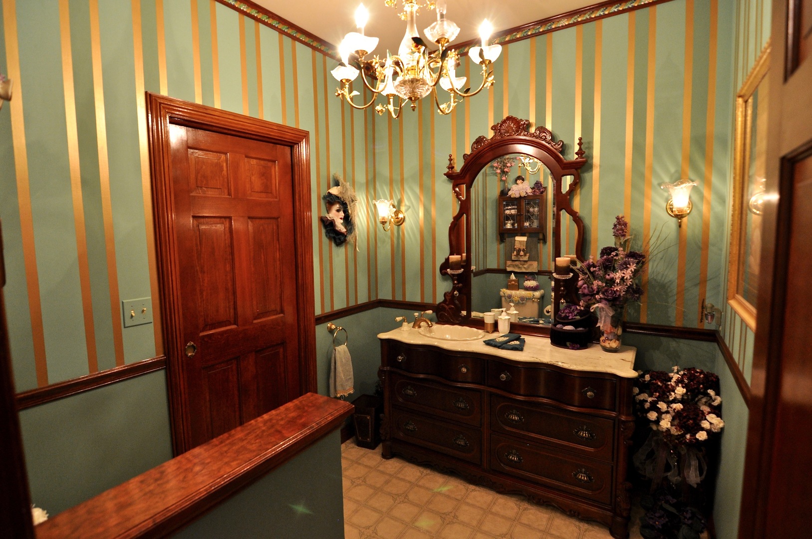 16161 Whipple Road Sycamore, IL 60178 - Photo 32 of 45 a bathroom with a sink vanity and a mirror