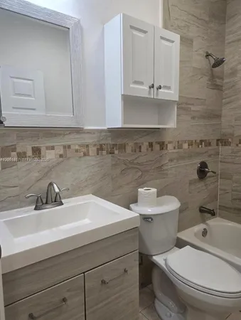 $3,200 | 9740 Northwest 5th Avenue, Unit B, Miami, FL 33150