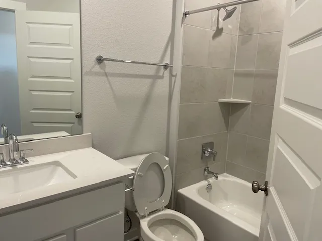 $2,600 | 2066 Alice Jay Way, Round Rock, TX 78665