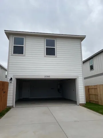 $2,600 | 2066 Alice Jay Way, Round Rock, TX 78665