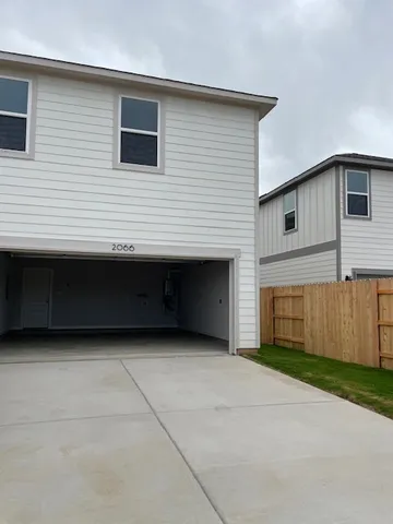 $2,600 | 2066 Alice Jay Way, Round Rock, TX 78665