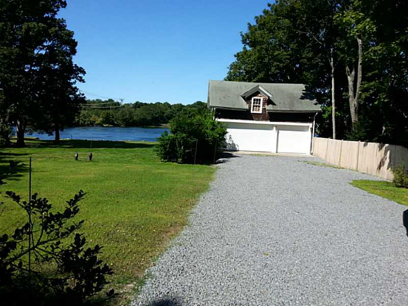24 New Meadow Road Barrington, RI 02806 - Photo 4 of 4 Exterior Front.